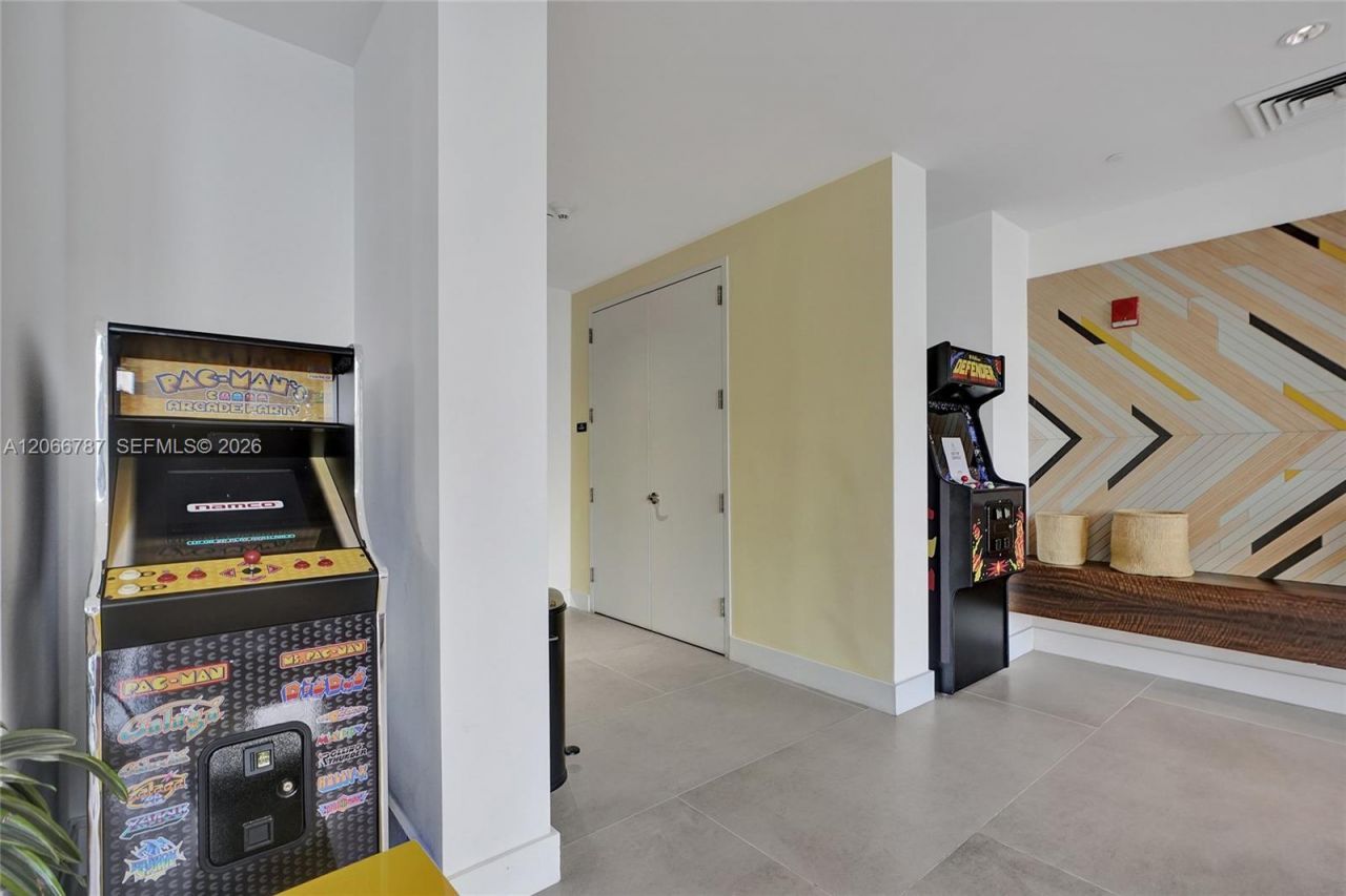 121 NE 34th St , Unit 2310, Miami, FL 33137 Photo