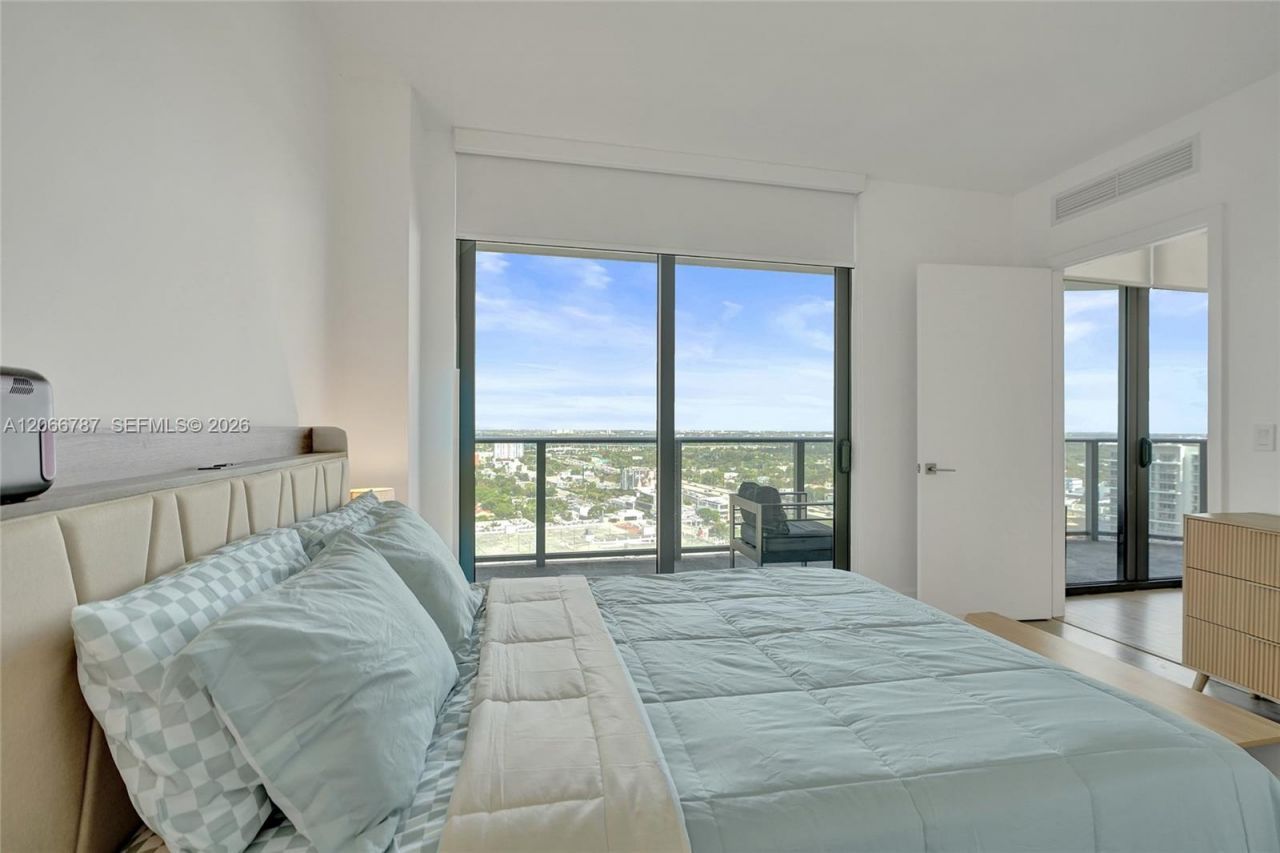 121 NE 34th St , Unit 2310, Miami, FL 33137 Photo