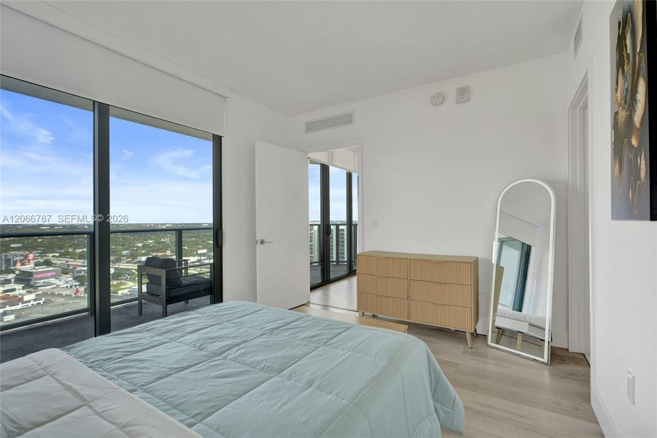 121 NE 34th St , Unit 2310, Miami, FL 33137 Photo