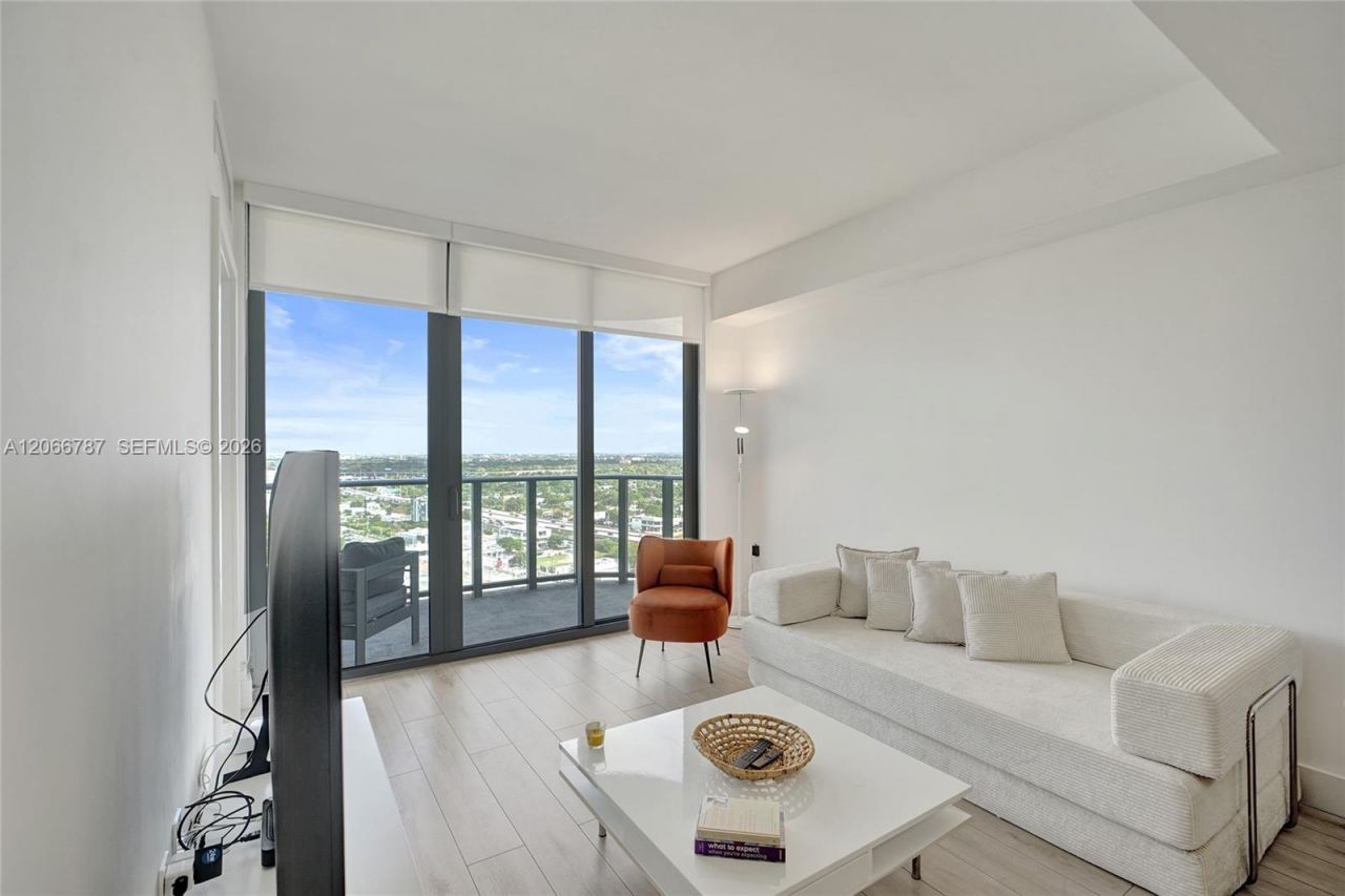 121 NE 34th St , Unit 2310, Miami, FL 33137 Photo