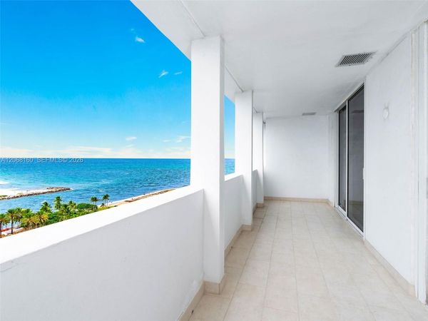 10275 Collins Ave , Unit PH1506, Bal Harbour, FL 33154