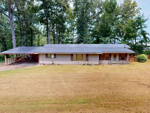 225 Jones Loop , Springville, TN 38256