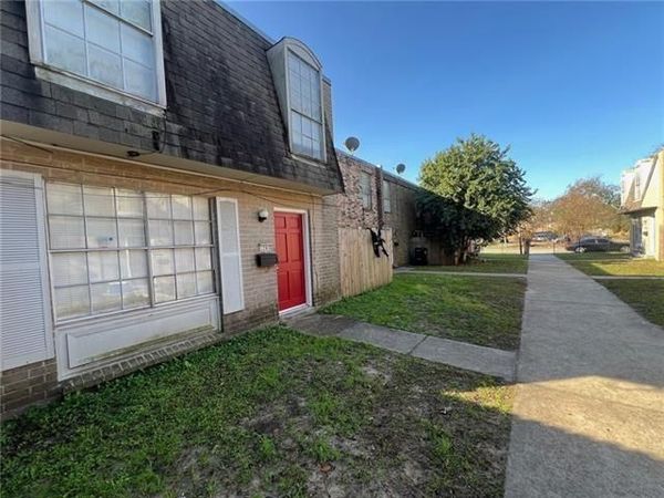 3260 KABEL Drive , New Orleans, LA 70131