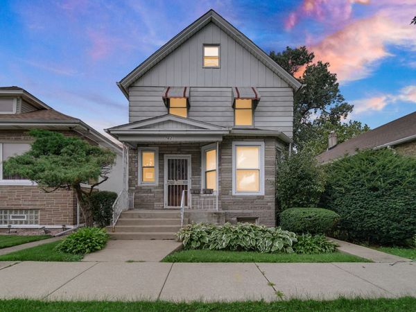 7621 S Perry Avenue , Chicago, IL 60620