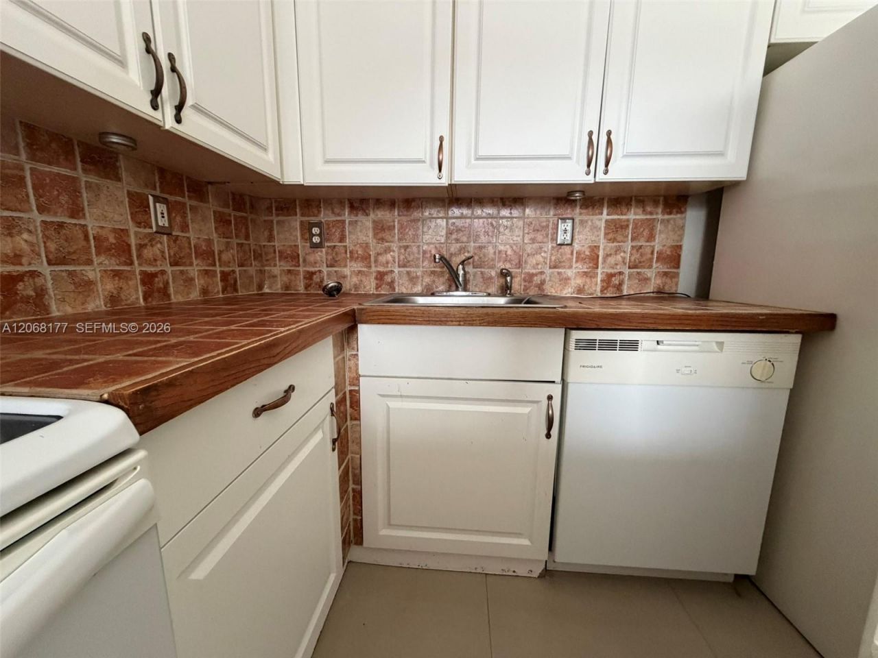 17650 NW 68th Ave , Unit A2008, Hialeah, FL 33015 Photo