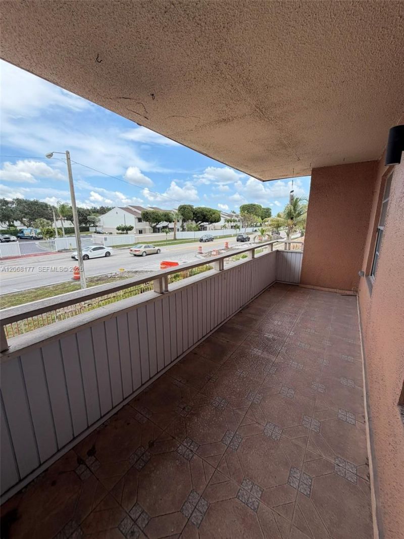17650 NW 68th Ave , Unit A2008, Hialeah, FL 33015 Photo
