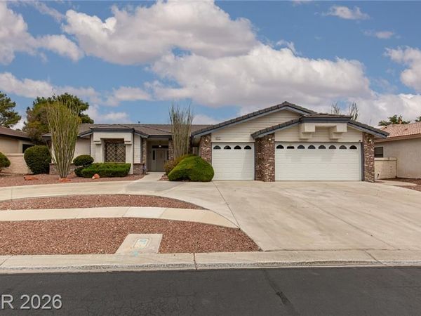 7512 Alamo Summit Drive, Las Vegas, NV 89129