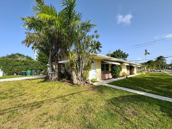 202 SE 3RD Terrace, Unit 1, Dania Beach, FL 33004