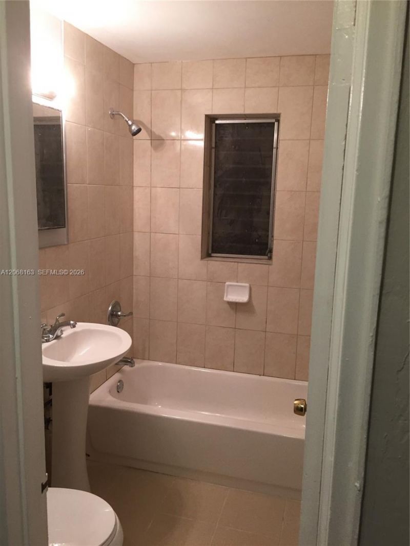 3911 W Flagler St, Unit 2C, Miami, FL 33134 Photo