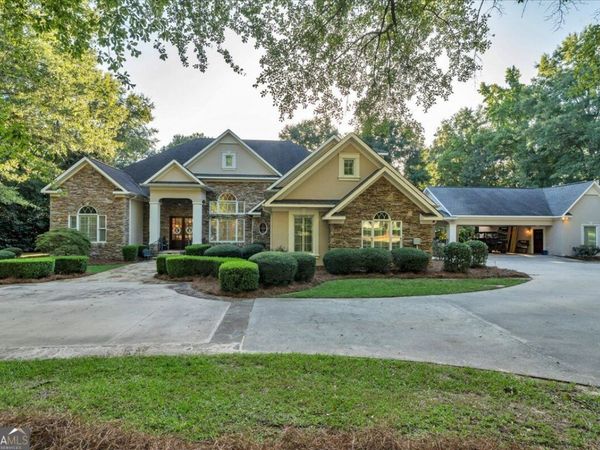 205 Walton Chase, Perry, GA 31069