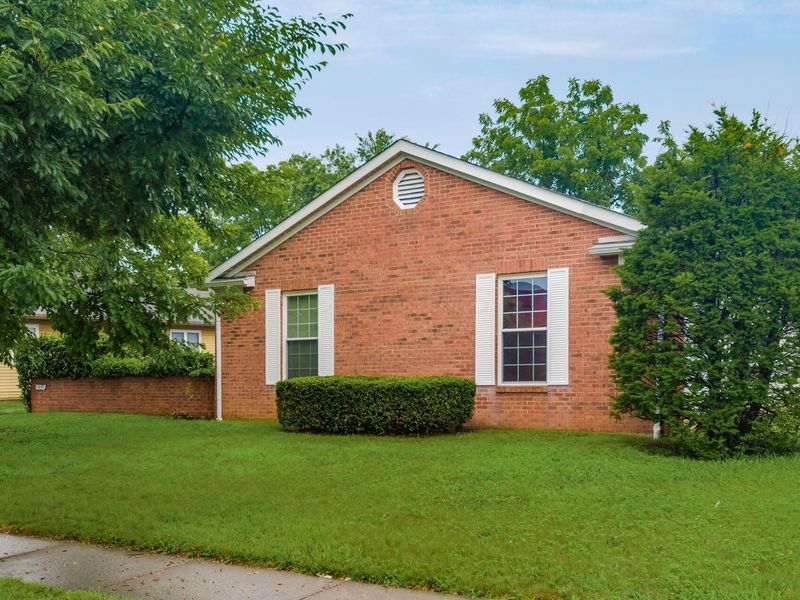 5845-5847 Forest Hills Boulevard, Columbus, OH 43231 Photo 11