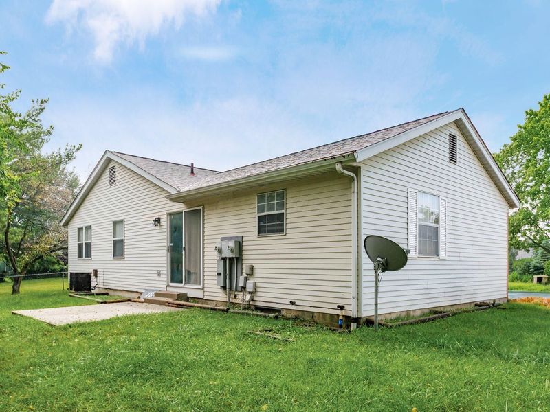 5845-5847 Forest Hills Boulevard, Columbus, OH 43231 Photo 6