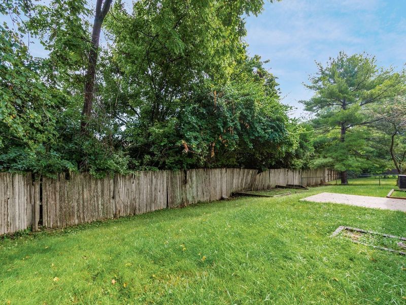 5845-5847 Forest Hills Boulevard, Columbus, OH 43231 Photo 7