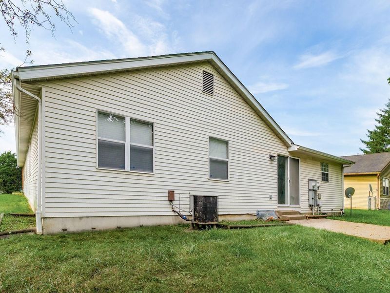 5845-5847 Forest Hills Boulevard, Columbus, OH 43231 Photo 9