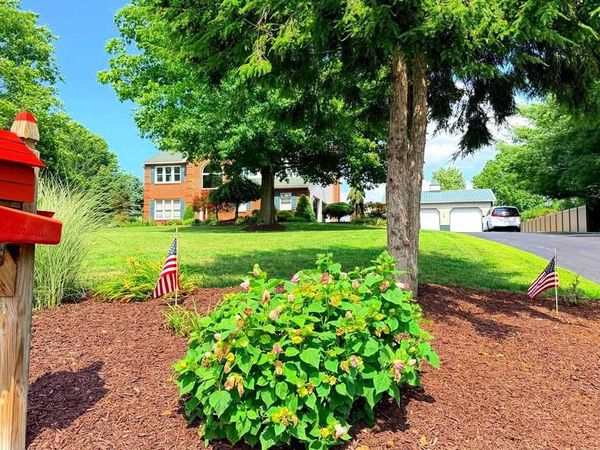 231 GIN MILL ROAD, MOHRSVILLE, PA 19541
