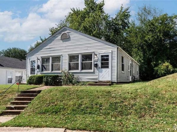 1215 San Jacinto Court , St Louis, MO 63139