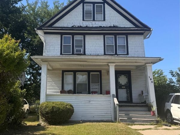 190 & 192 W Grand, Highland Park, Mi 48203