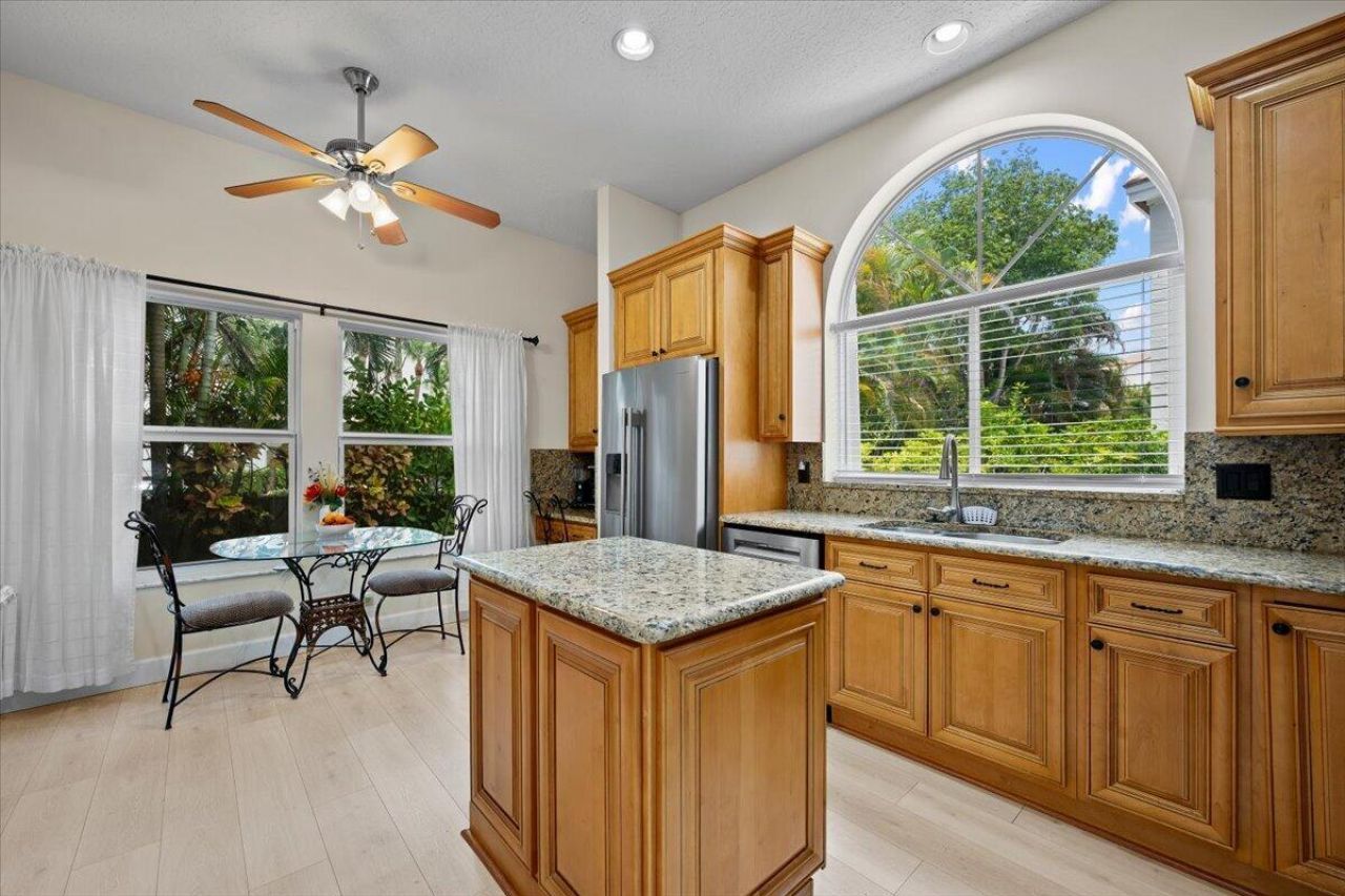 21 Grand Bay Circle, Juno Beach, FL 33408 Photo