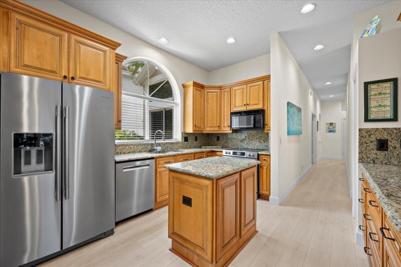 21 Grand Bay Circle, Juno Beach, FL 33408 Photo