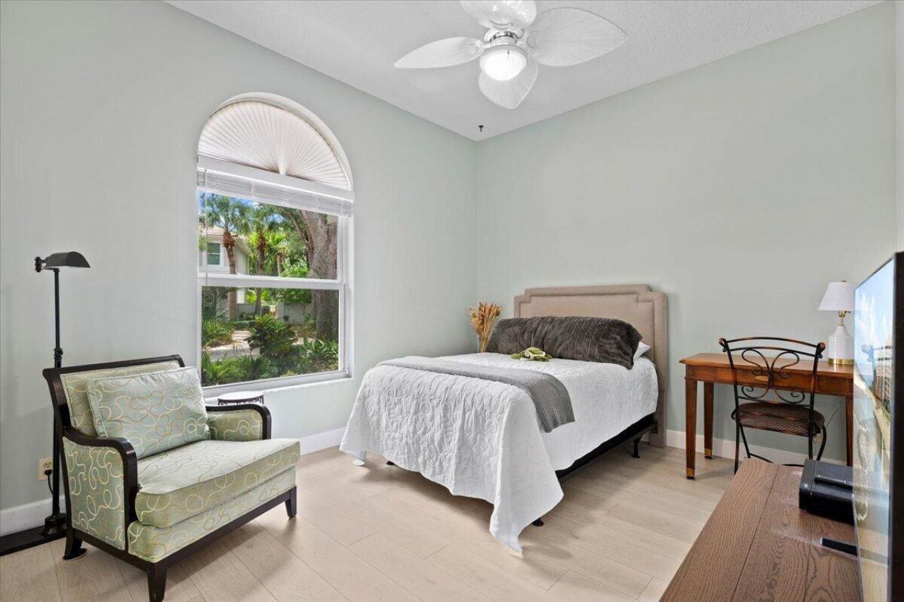 21 Grand Bay Circle, Juno Beach, FL 33408 Photo