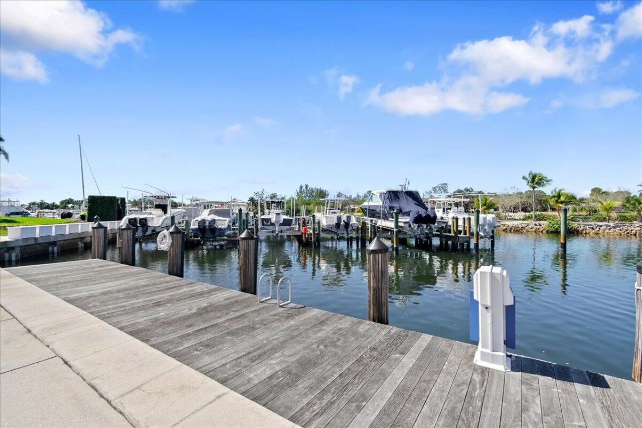 21 Grand Bay Circle, Juno Beach, FL 33408 Photo