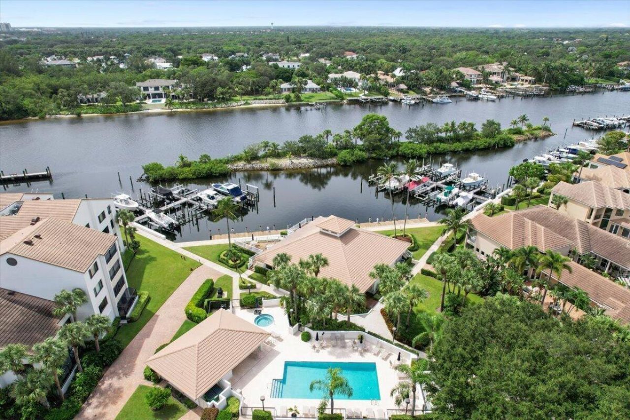 21 Grand Bay Circle, Juno Beach, FL 33408 Photo