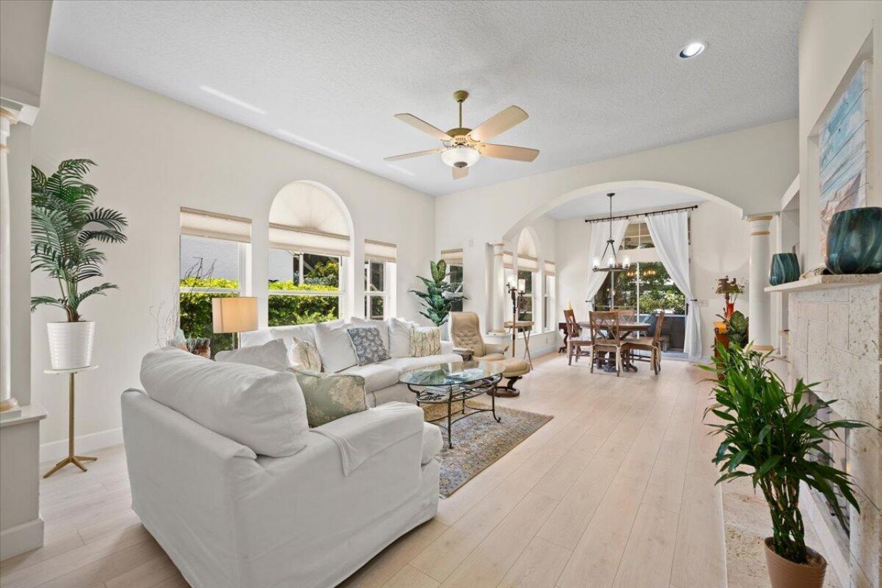 21 Grand Bay Circle, Juno Beach, FL 33408 Photo
