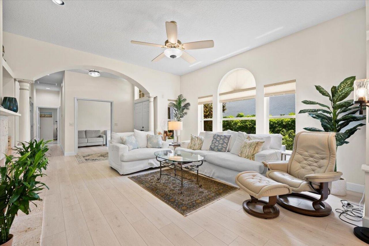 21 Grand Bay Circle, Juno Beach, FL 33408 Photo