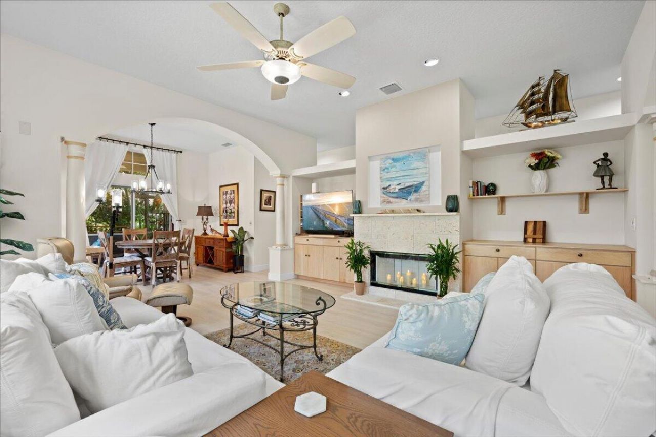 21 Grand Bay Circle, Juno Beach, FL 33408 Photo