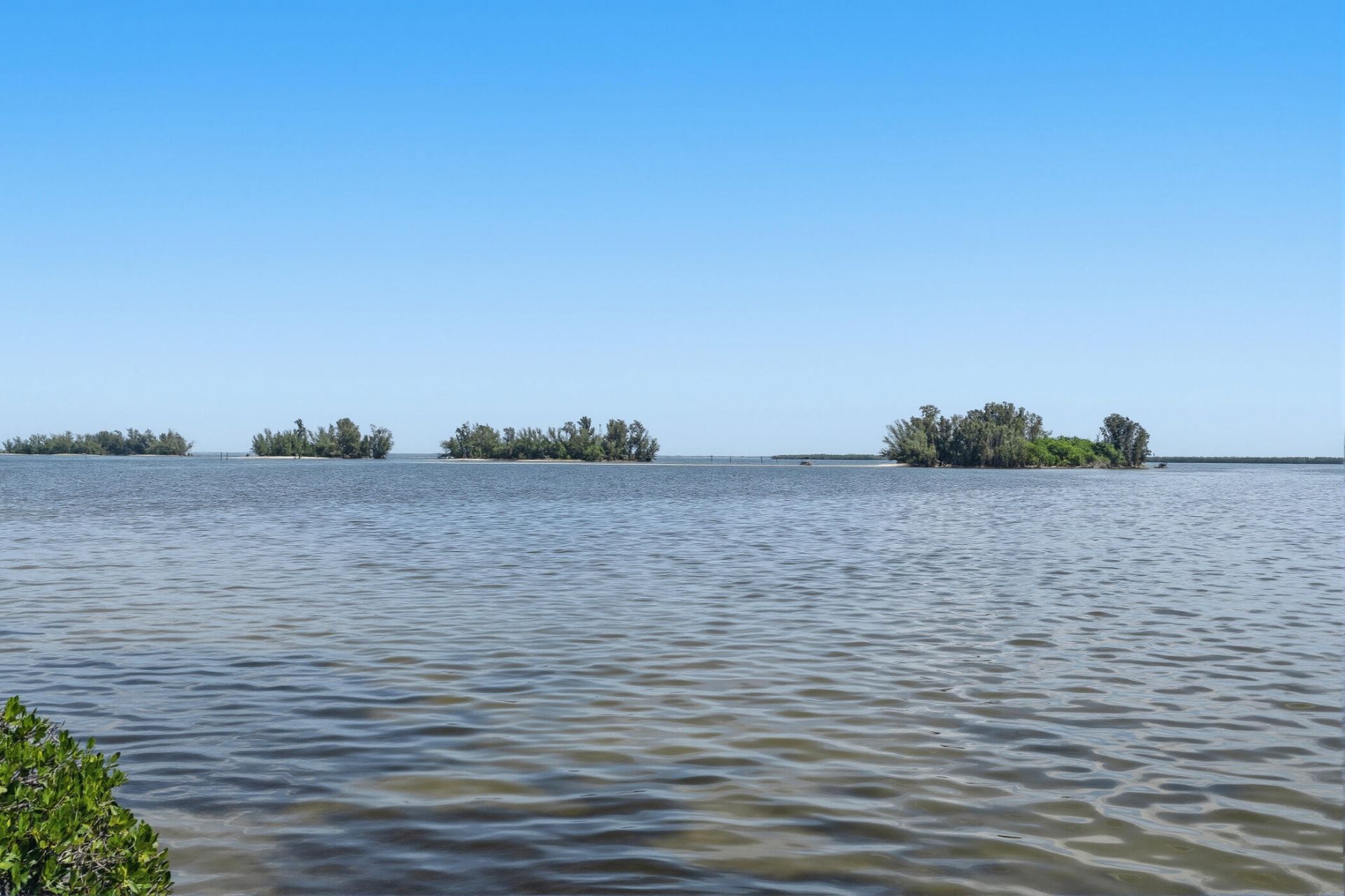 6165 S Mirror Lake Drive, Unit 106, Sebastian, FL 32958 Photo