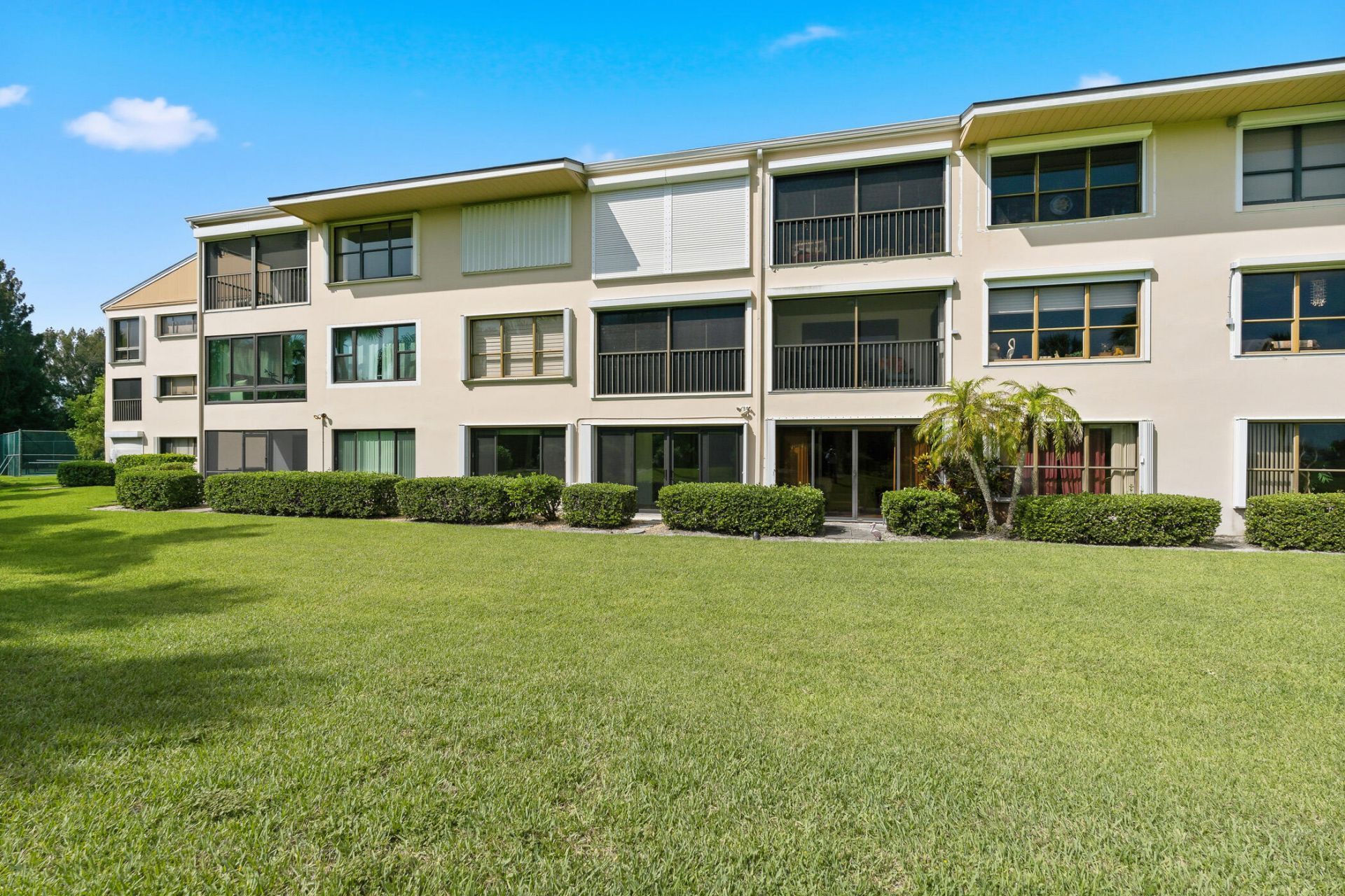 6165 S Mirror Lake Drive, Unit 106, Sebastian, FL 32958 Photo
