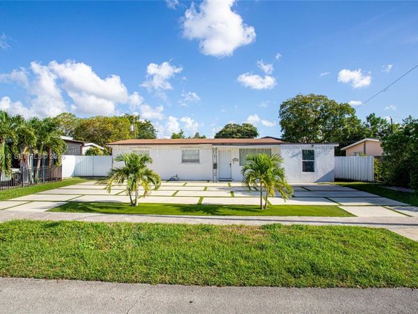 6930 Fillmore St , Hollywood, FL 33024