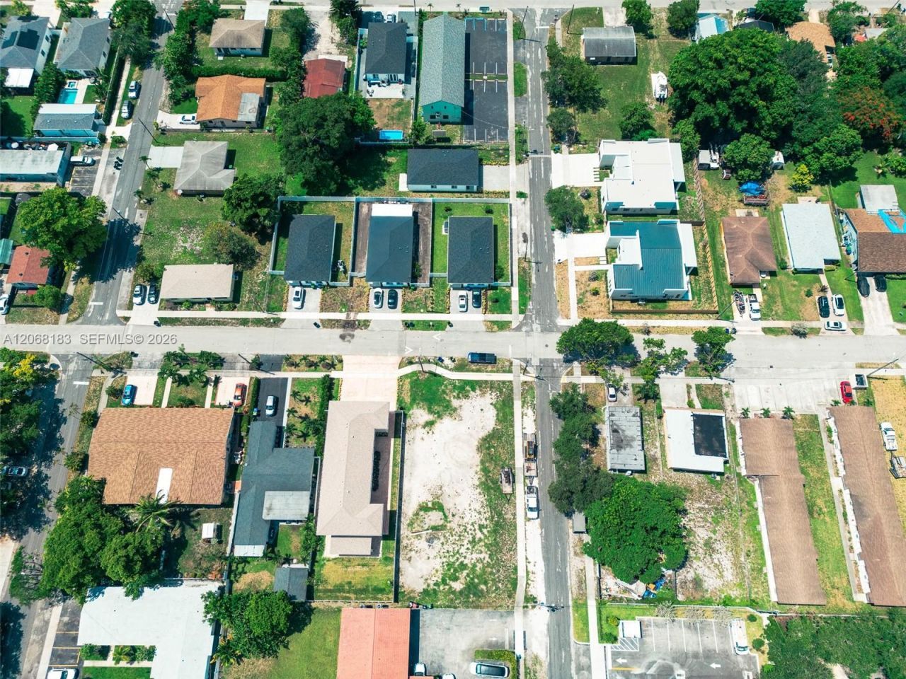 1000 NW 4 Ave , Hallandale Beach, FL 33009 Photo