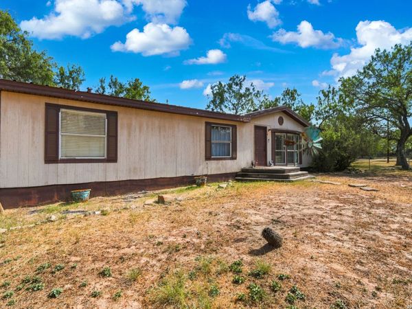 58 COVEY DR, Lytle, TX 78052
