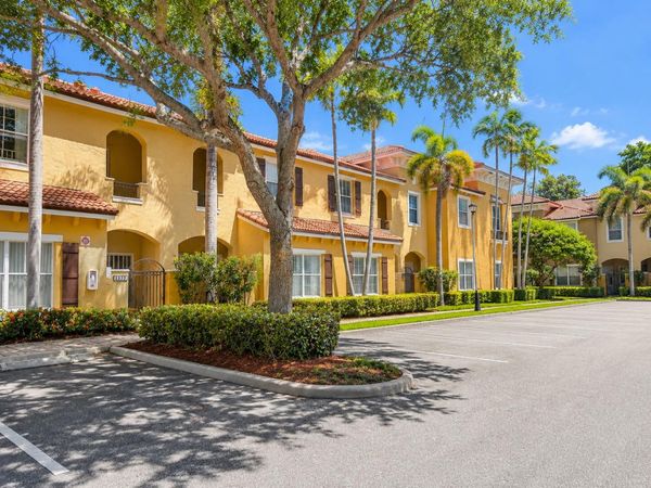 3373 Merrick Lane, Unit 705, Margate, FL 33063