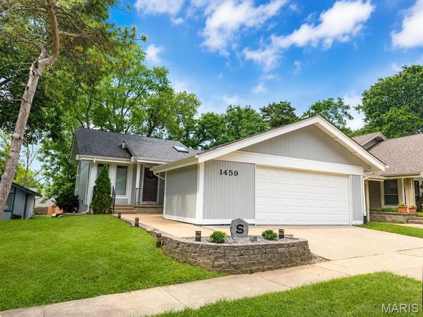 1459 Pine Row Court , St Louis, MO 63146