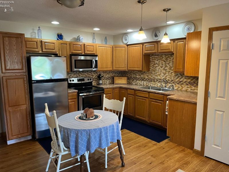 529 Bimini Drive, Sandusky, OH 44870 Photo 3