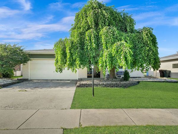 6528 157th Street , Oak Forest, IL 60452
