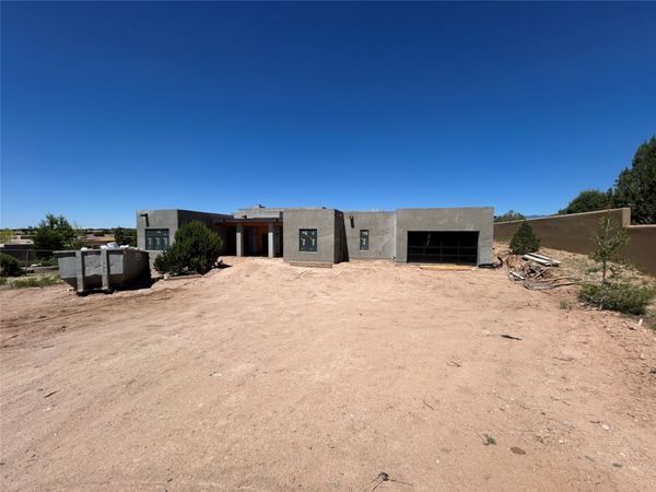 44 Paseo Aragon , Santa Fe, NM 87506