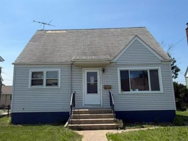 5622 Wegg Avenue , East Chicago, IN 46312