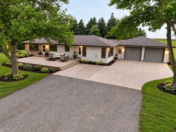 4910 210th Avenue SE, Lake Lillian, MN 56253