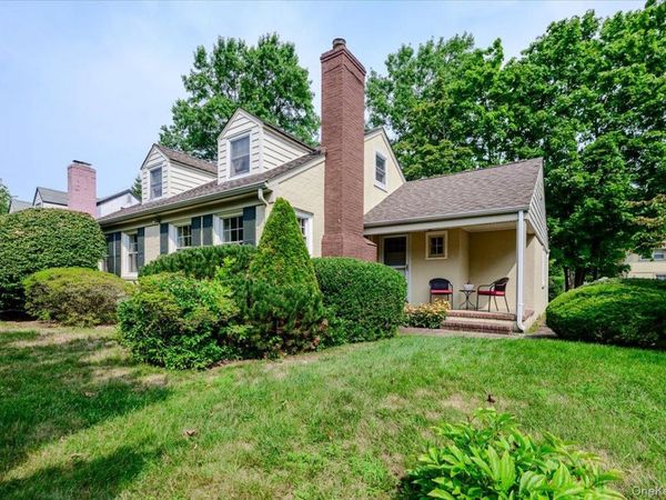 8 Mayfair Road, Baldwin, NY 11510