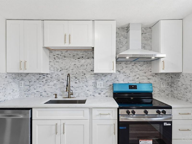 1403 Kingsbury Drive, Forest Park, OH 45240 Photo 16