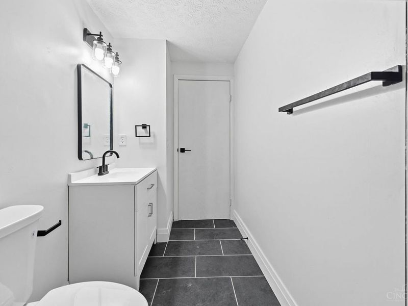 1403 Kingsbury Drive, Forest Park, OH 45240 Photo 18