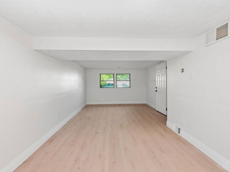 1403 Kingsbury Drive, Forest Park, OH 45240 Photo 26