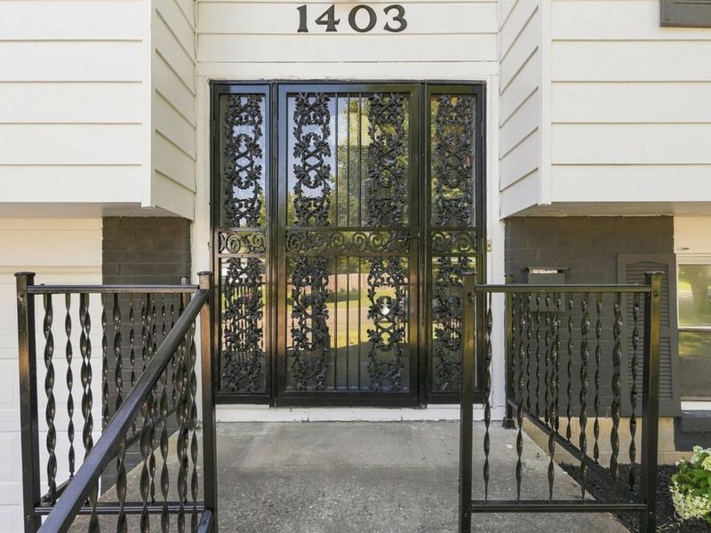 1403 Kingsbury Drive, Forest Park, OH 45240 Photo 4