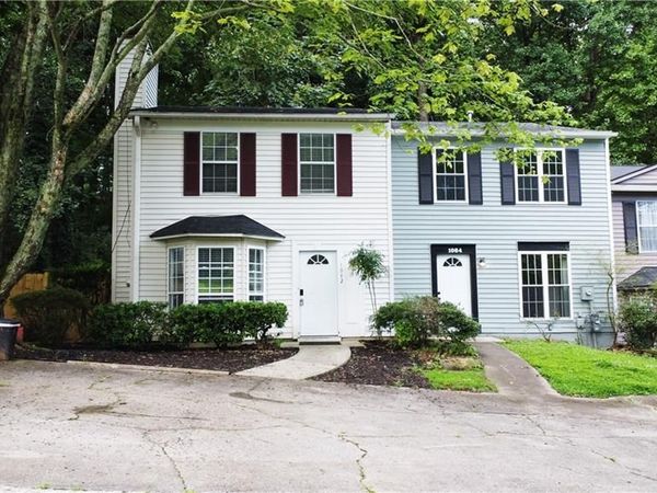 1082 Huntington Trace SE, Smyrna, GA 30082