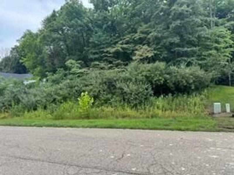 1876 Bent Creek Drive N, Lancaster, OH 43130 Photo 3