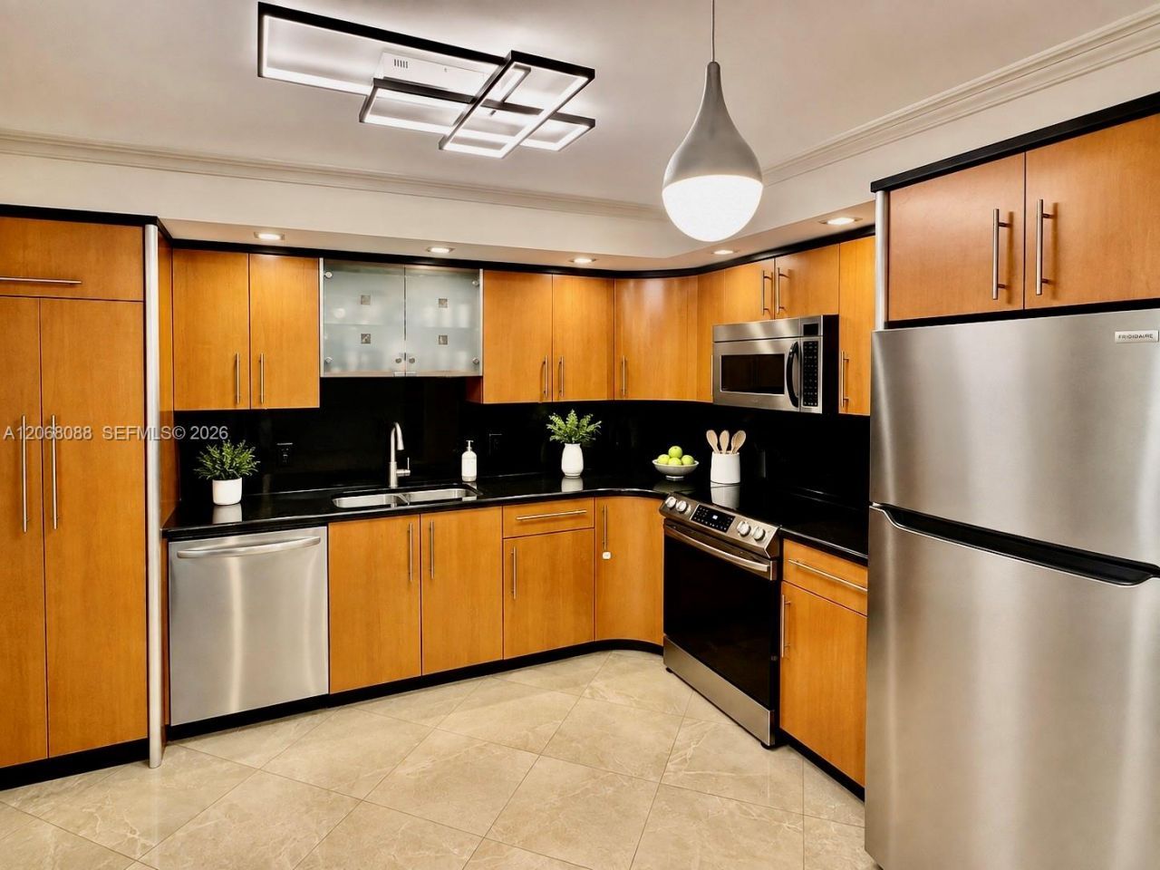 1600 S Ocean Dr , Unit 14F, Hollywood, FL 33019 Photo