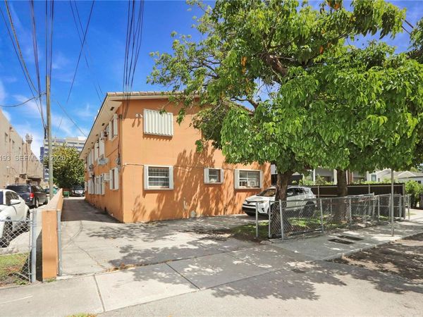 3191 SW 23rd St , Miami, FL 33145